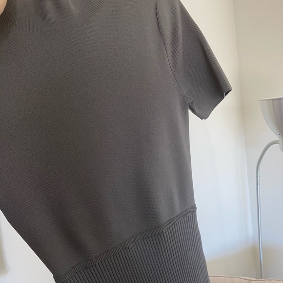 Aritzia BABATON Dress - Picture 3 of 4